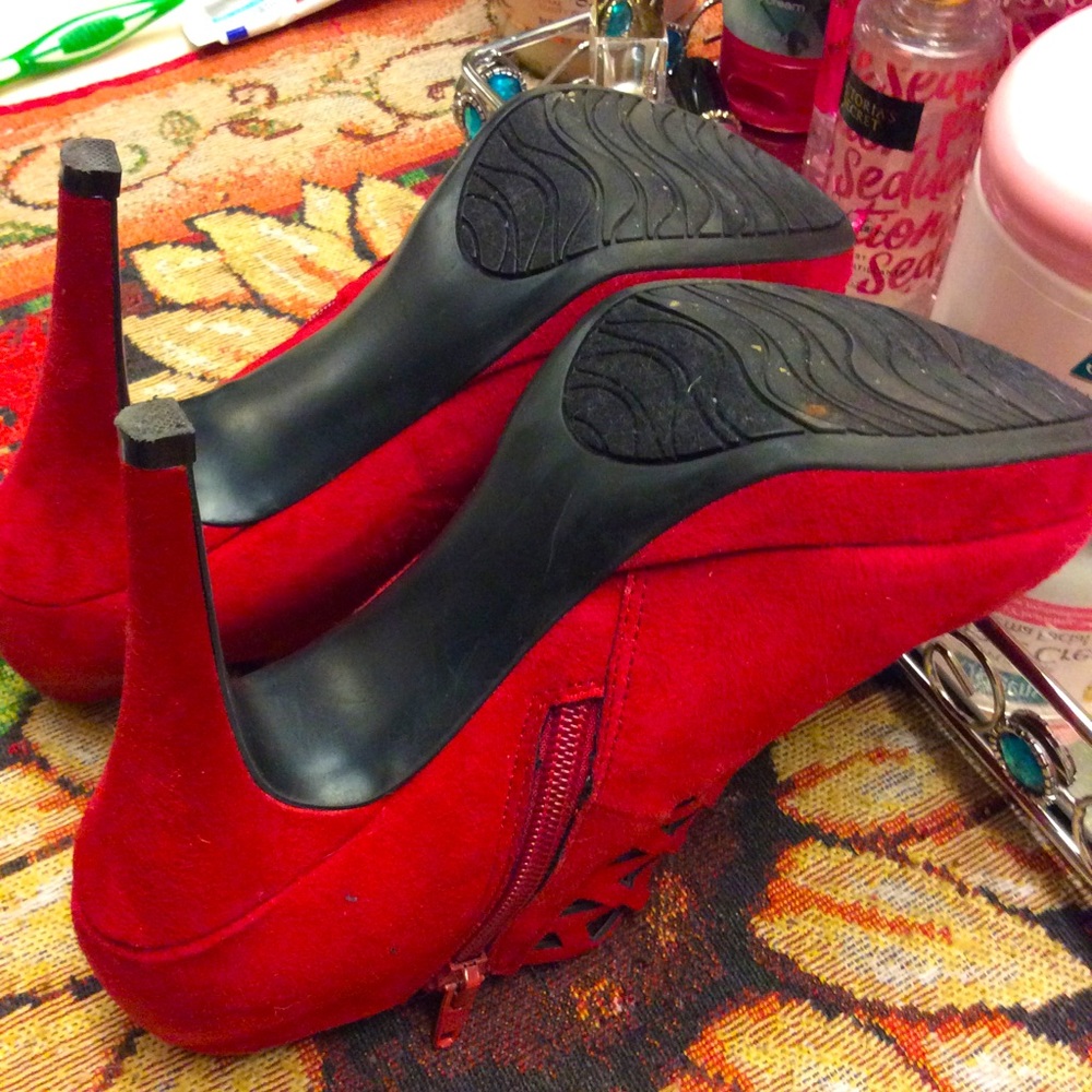 Red Booties - image 6